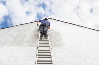 Peinture extérieure à Montreuil-sur-Maine — façades et ravalement